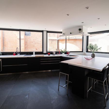 Loft 150 M2 Jacuzzi, Sauna Et Massage Blagnac Esterno foto